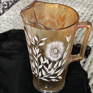 Vintage 1950’s Jeanette cosmo,Carnival glass,iridescent Pitcher. 9 in. Tall. EUC